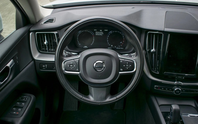 Volvo XC 60 cena 174900 przebieg: 42209, rok produkcji 2021 z Jedlina-Zdrój małe 466